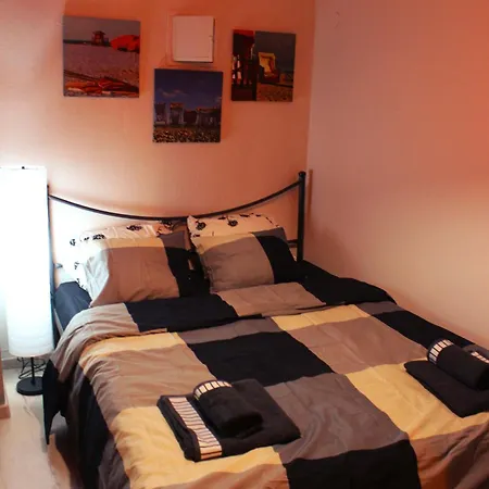 Appartement Sleeps 2 With Free Parking